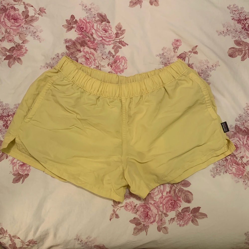 NWOT Patagonia Barely Baggies Shorts